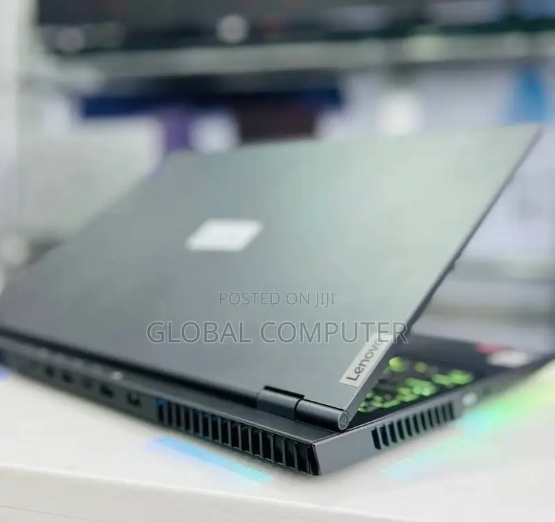 New Laptop Lenovo Legion 7 32GB AMD Ryzen 9 SSD 1T