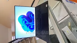 New Laptop Dell XPS 15 32GB Intel Core I9 SSD 512GB