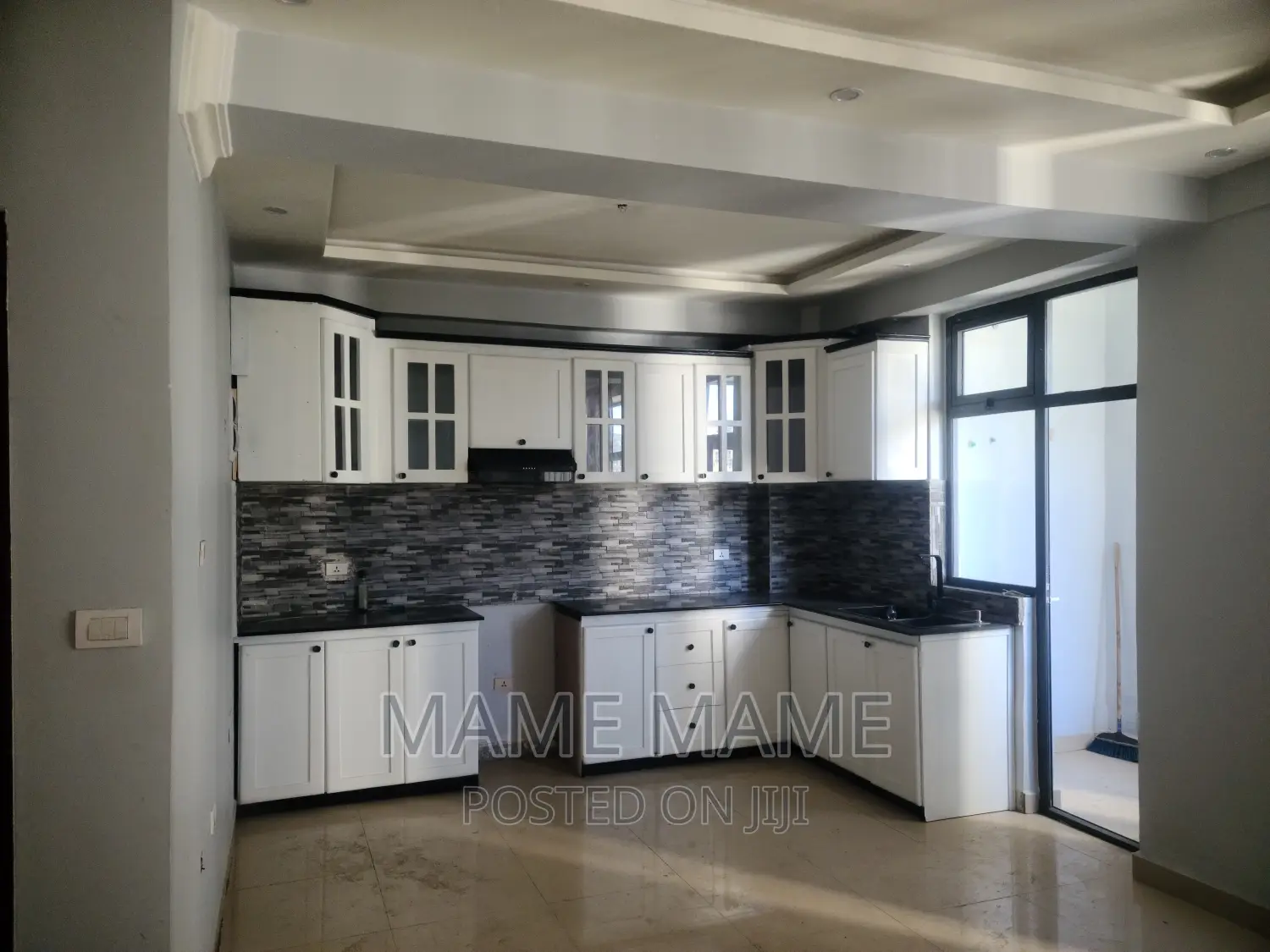 3bdrm Apartment in Addis Abeba, Bole for rent