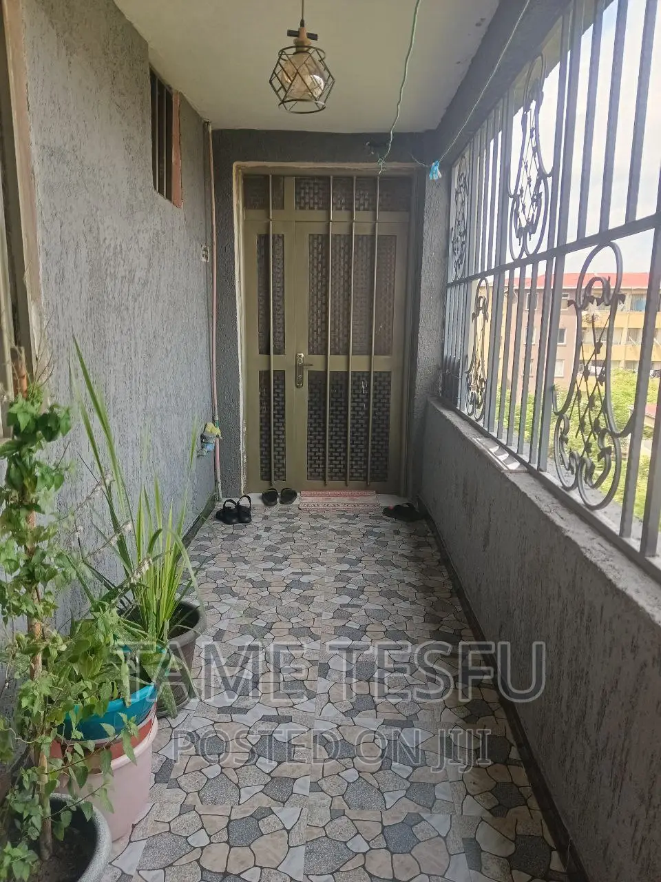 Furnished 3bdrm Condo in Yeka Abdo for sale