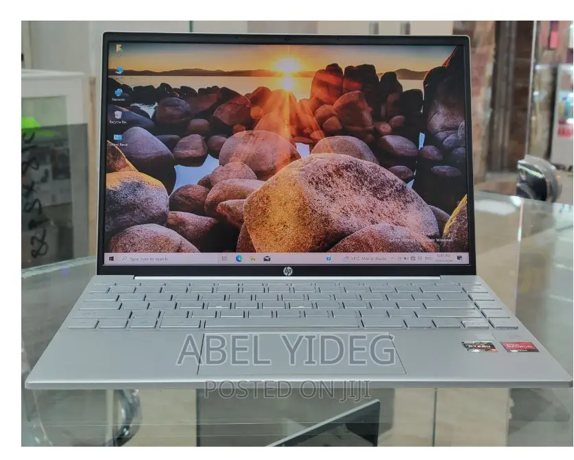New Laptop HP Pavilion 14 8GB AMD Ryzen 5 SSD 512GB