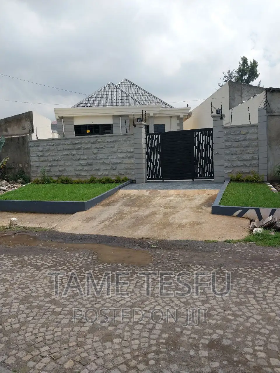 Furnished 4bdrm Villa in Wosene, Yeka for sale