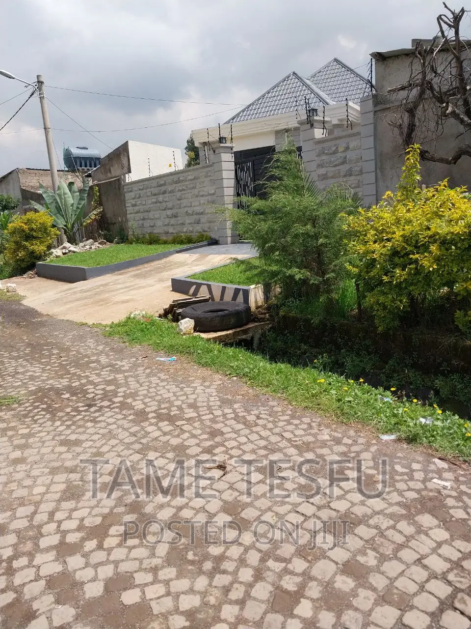 Furnished 4bdrm Villa in Wosene, Yeka for sale