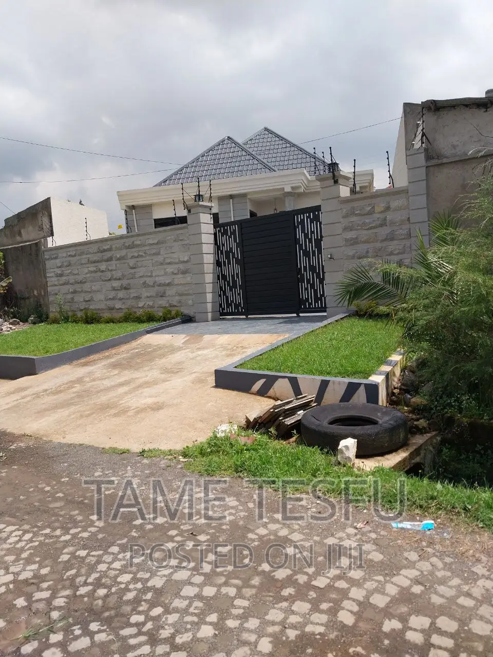Furnished 4bdrm Villa in Wosene, Yeka for sale