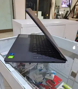 New Laptop Dell Vostro 15 3000 8GB Intel Core I5 SSD 1T