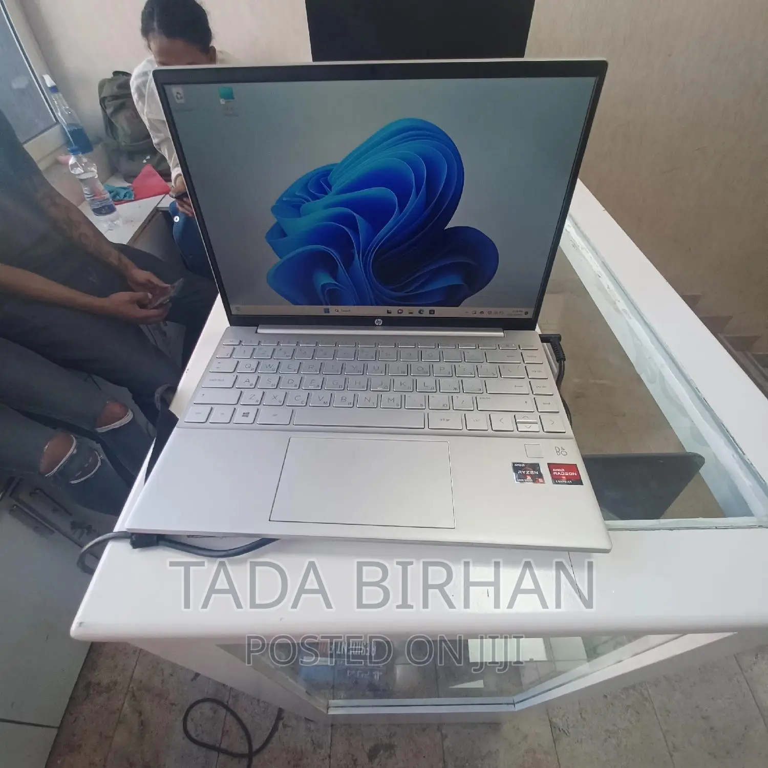 New Laptop HP Pavilion 15 8GB AMD Ryzen 5 SSD 512GB