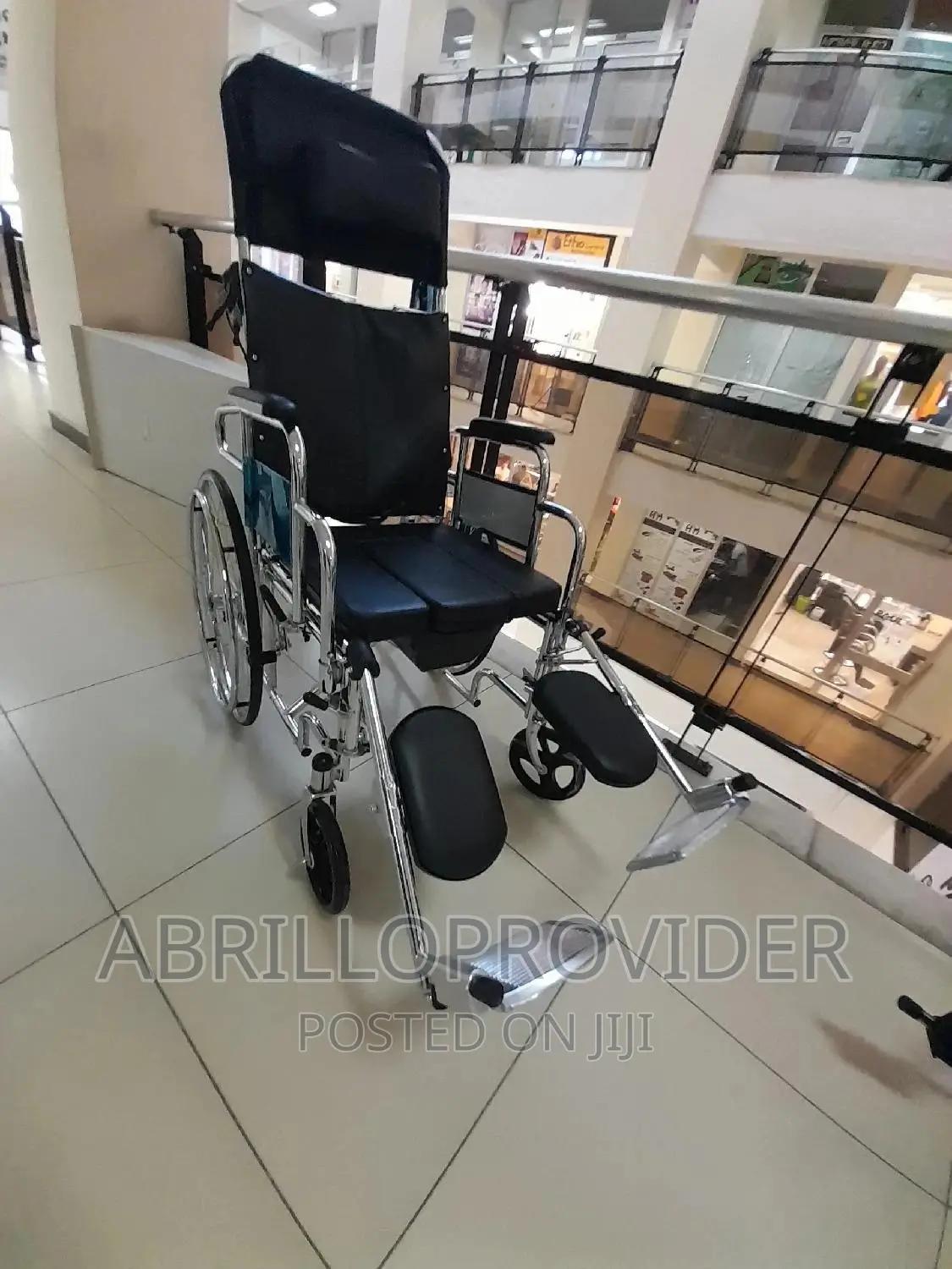 መዘርጋት የሚቺሉtoilet Wheelchair