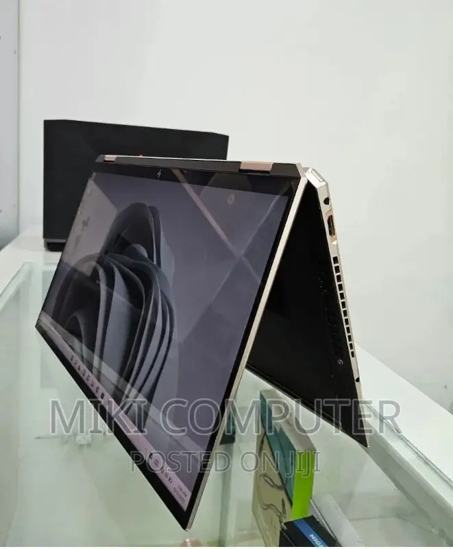 New Laptop HP Spectre X360 16GB Intel Core I7 SSD 512GB