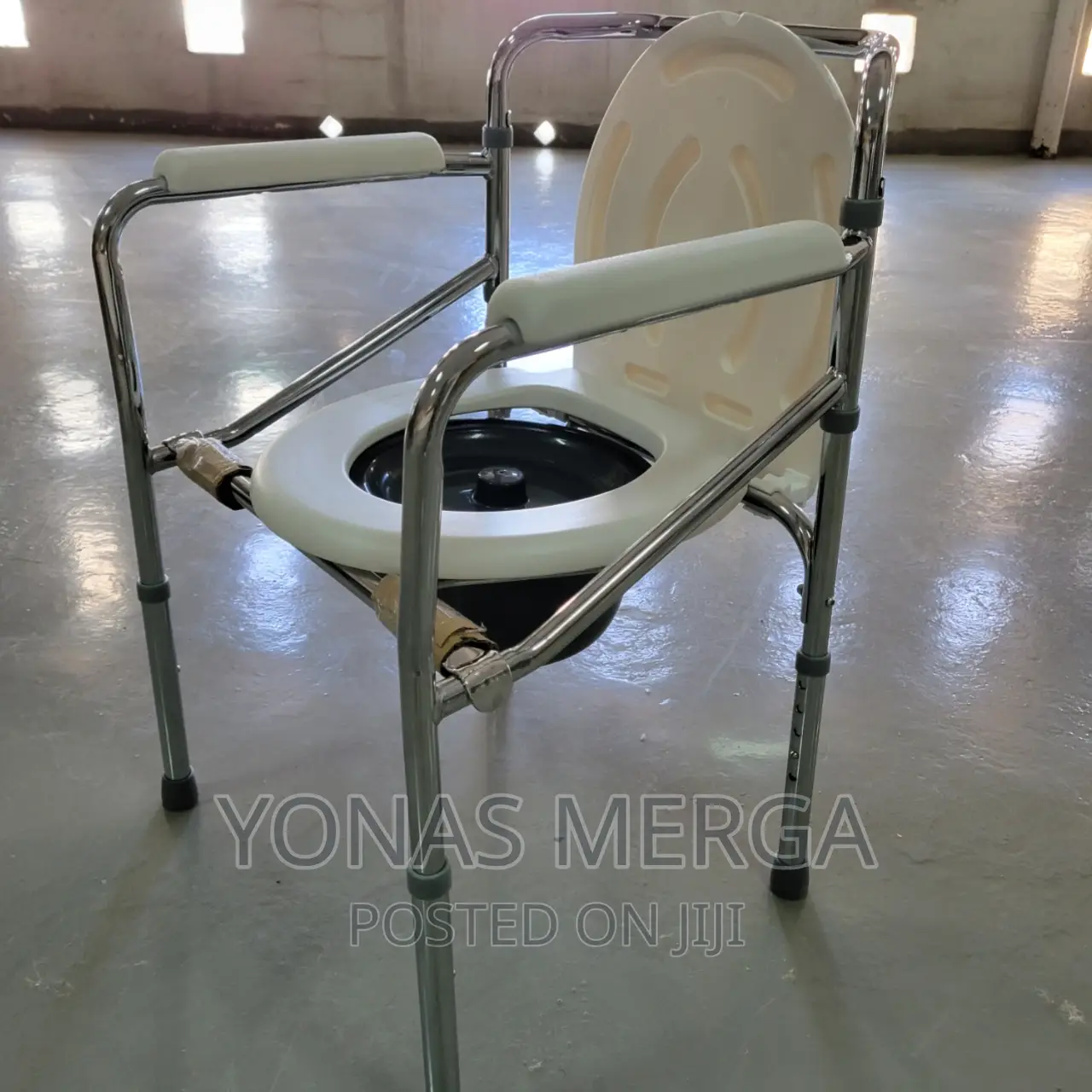 NL8101 Wide Commode Chair NL7980LB 2 IN 1 SHOWER COMMODE