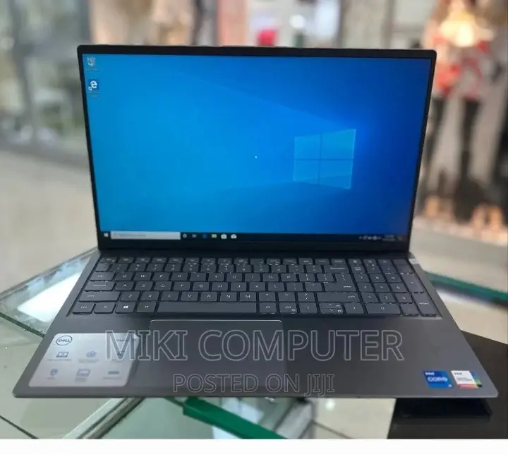 New Laptop Dell Inspiron 15 8GB Intel Core I5 SSD 512GB