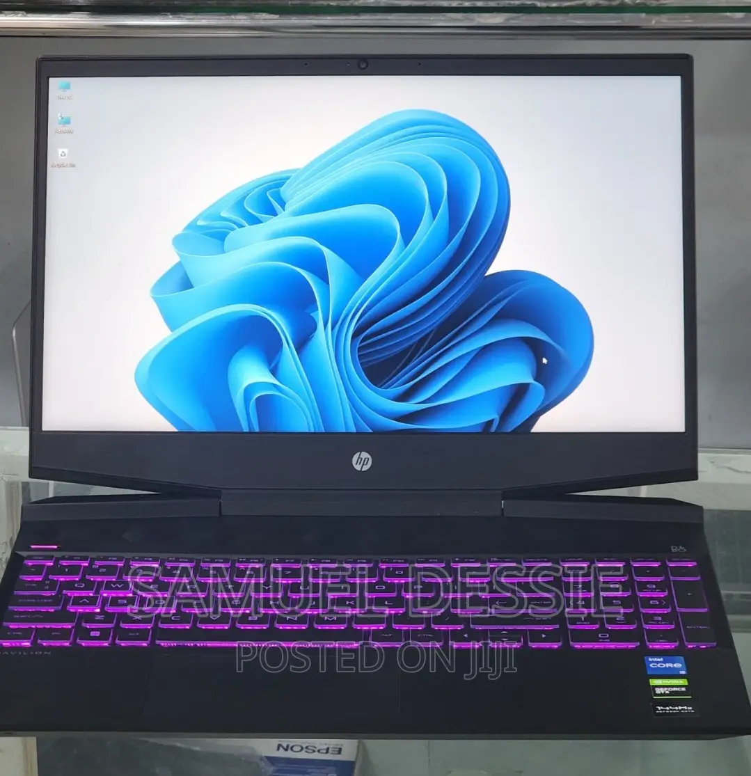 New Laptop HP Pavilion 15 8GB Intel Core I5 SSD 512GB