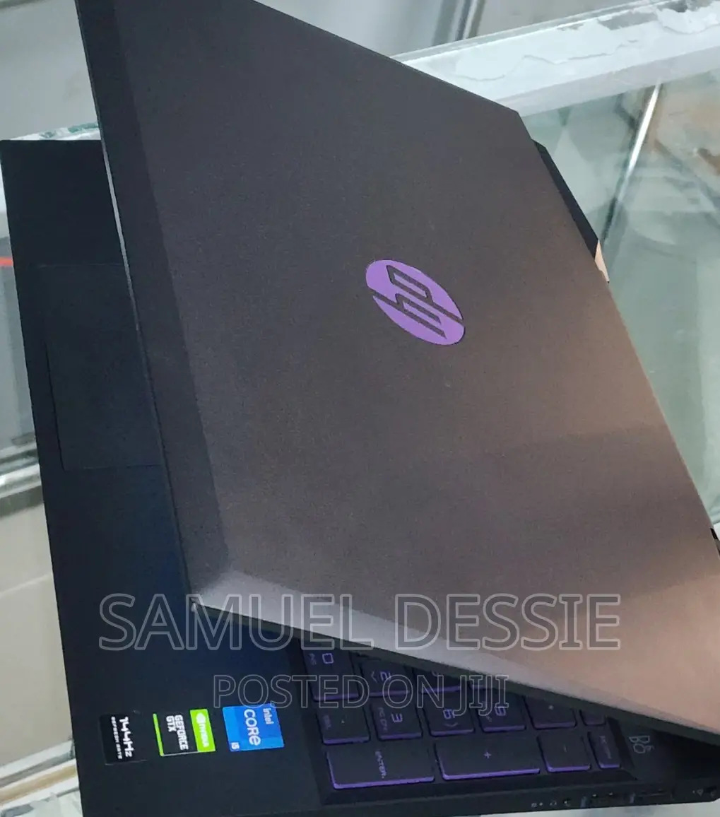 New Laptop HP Pavilion 15 8GB Intel Core I5 SSD 512GB