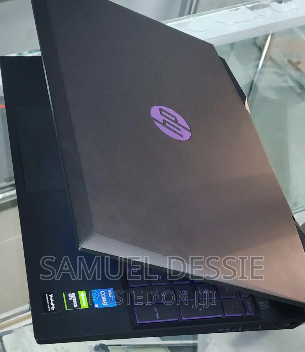 New Laptop HP Pavilion 15 8GB Intel Core I5 SSD 512GB