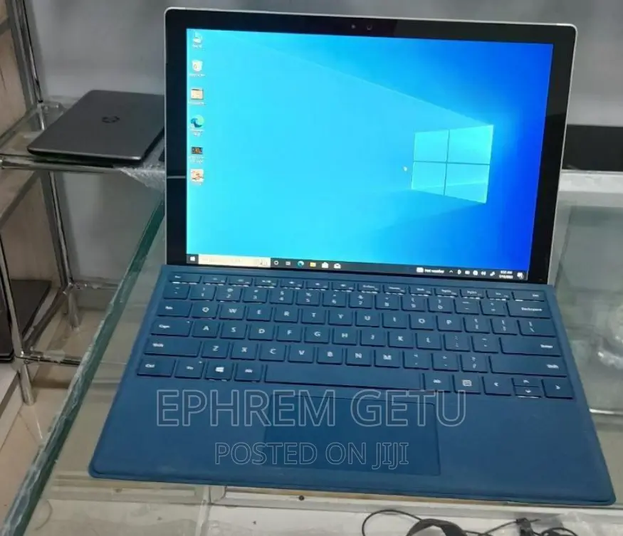New Laptop Microsoft Surface Pro 4 8GB Intel Core I5 SSD 256GB