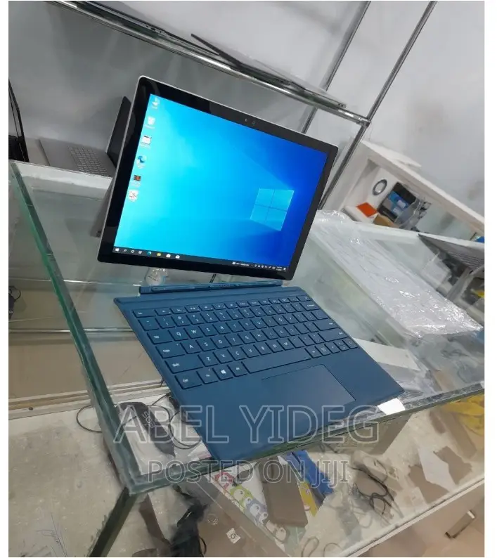 New Laptop Microsoft Surface Pro 4 8GB Intel Core I5 SSD 256GB