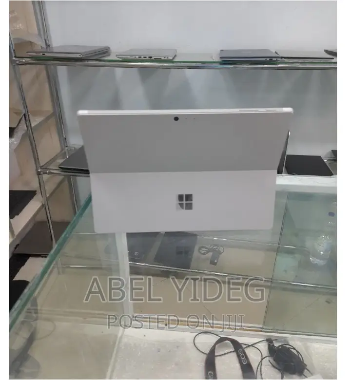 New Laptop Microsoft Surface Pro 4 8GB Intel Core I5 SSD 256GB