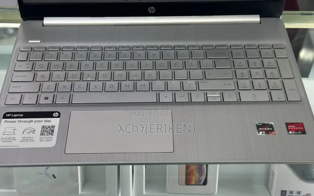 New Laptop HP Stream Notebook 8GB AMD Ryzen 3 SSD 256GB