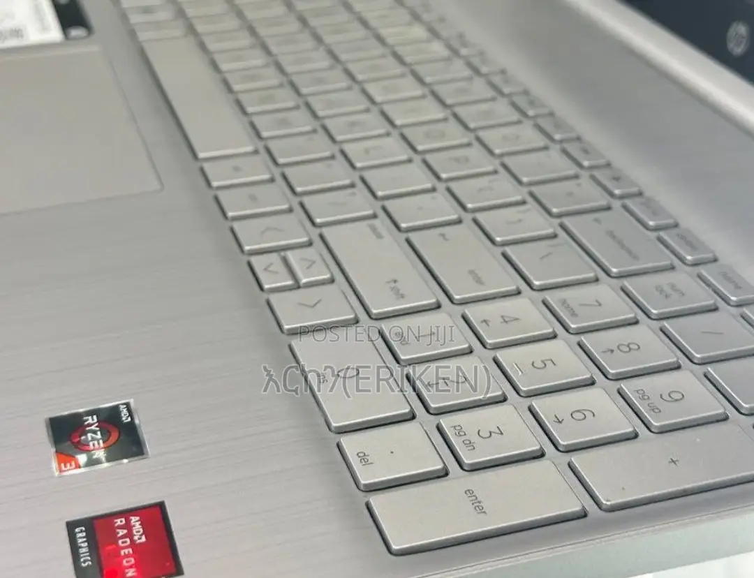 New Laptop HP Stream Notebook 8GB AMD Ryzen 3 SSD 256GB