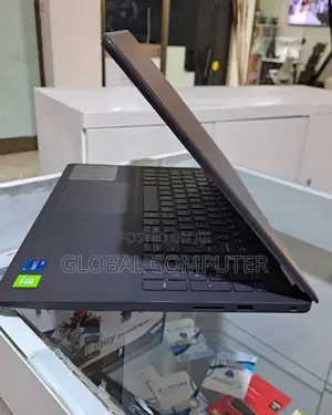 New Laptop Dell Vostro 3560 8GB Intel Core I5 HDD 1T