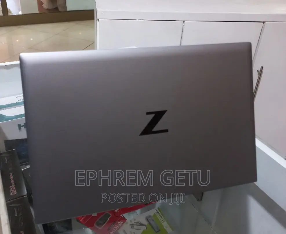 New Laptop HP Zbook Studio G7 16GB Intel Core I7 SSD 512GB