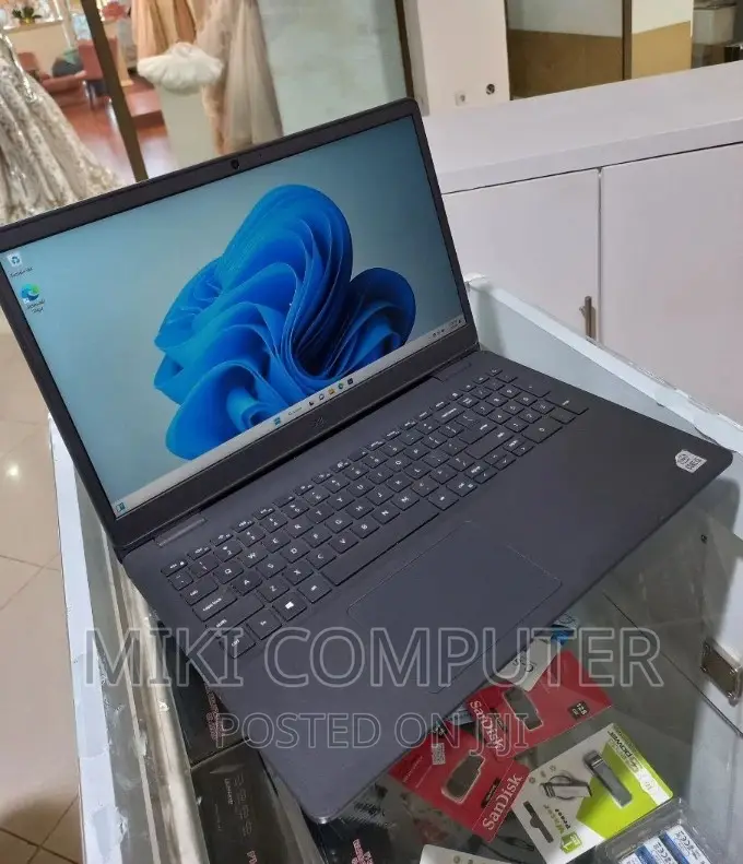 New Laptop Dell 8GB Intel Core I5 HDD+SSD 256GB