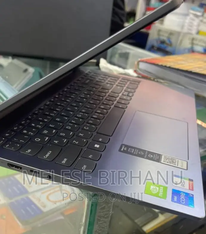 New Laptop Lenovo 12GB Intel Core I7 SSD 512GB