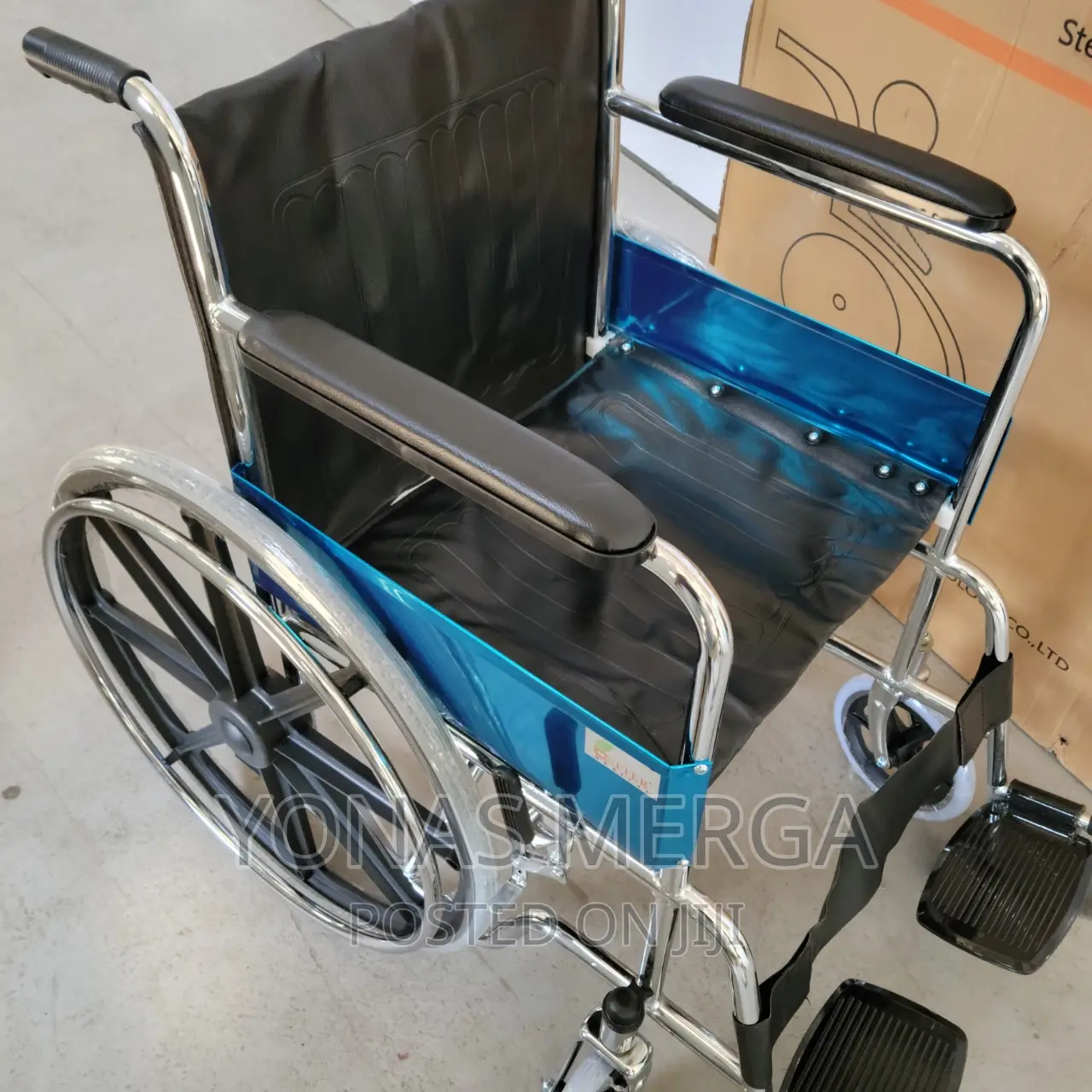 Wheelchair Two Solid Rubber Tyred Bicycle Wheels With Brake