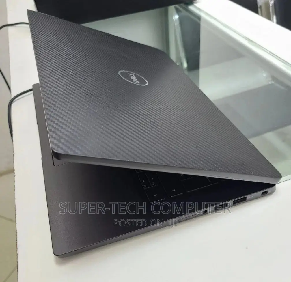 New Laptop Dell Latitude 13 7370 8GB Intel Core I5 SSD 512GB