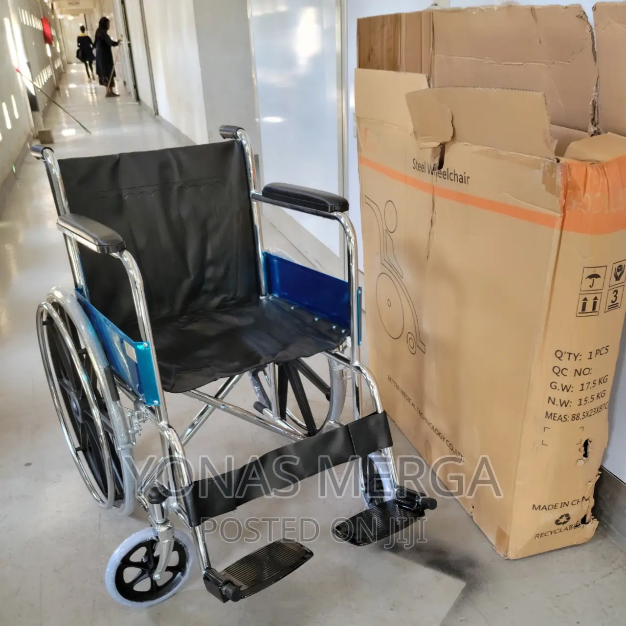 Big Strong Wheelchair Self Push Almost New Wheelchair