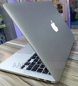 New Laptop Apple MacBook Pro 2016 8GB Intel Core I5 SSD 256GB