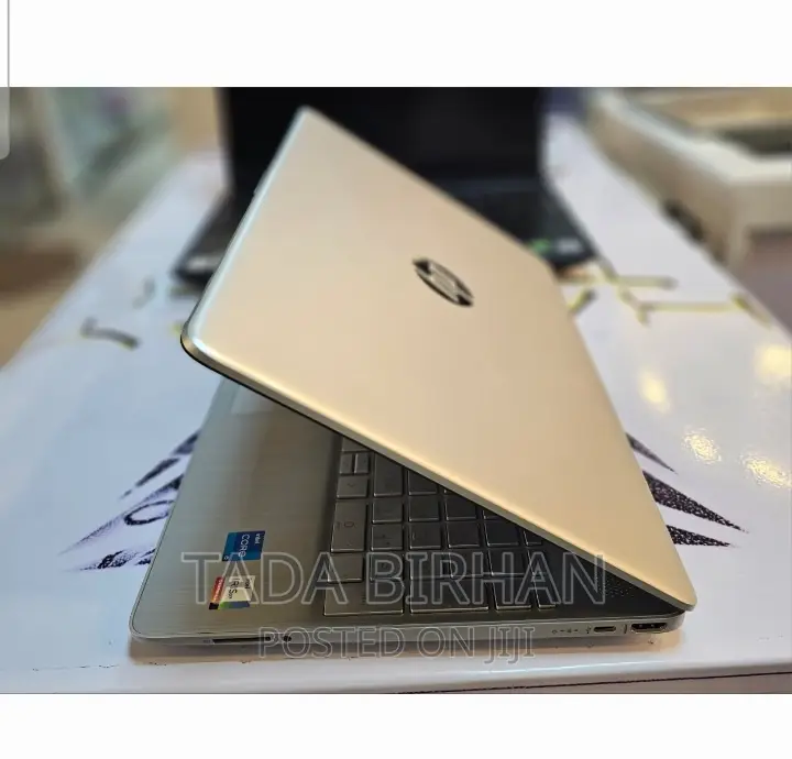 New Laptop HP Stream Notebook 16GB Intel Core I7 SSD 512GB