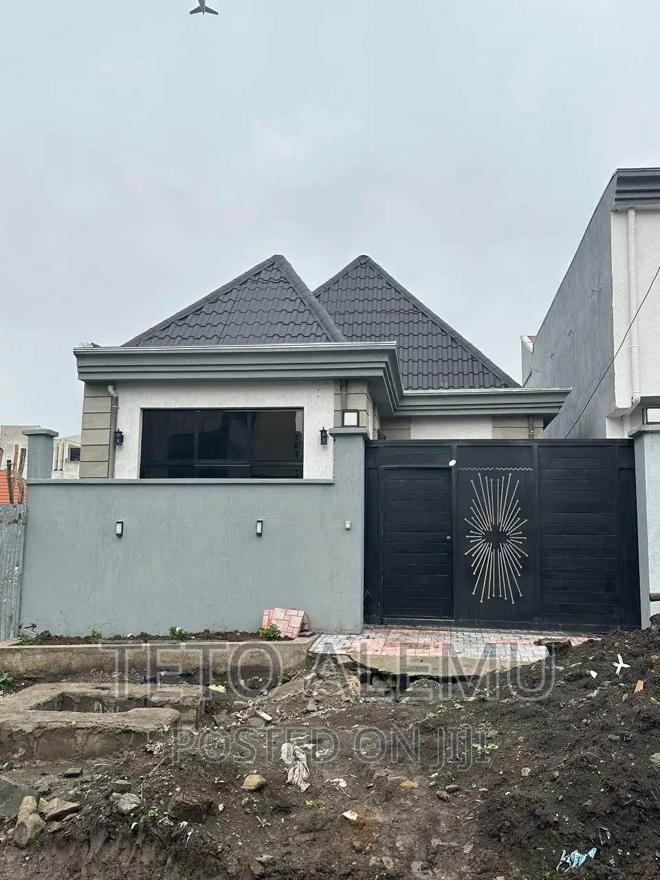 4bdrm Villa in Vila For Sale, Bole for sale