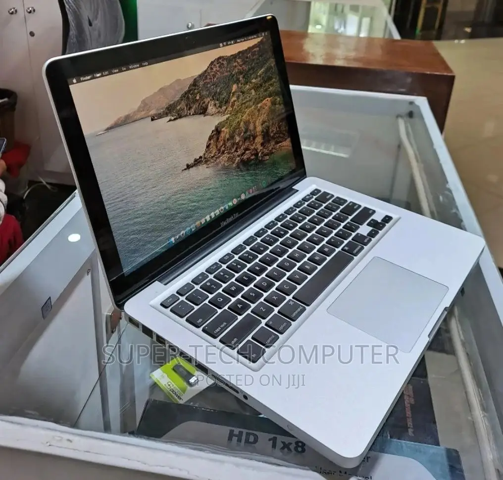 New Laptop Apple MacBook Pro 2012 4GB Intel Core I5 HDD 500GB