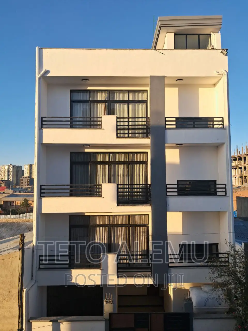 5bdrm House in House For Sale, Bole for sale