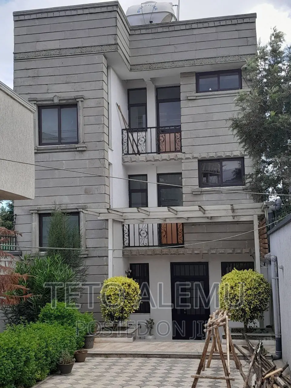 4bdrm House in House For Sale, Bole for sale