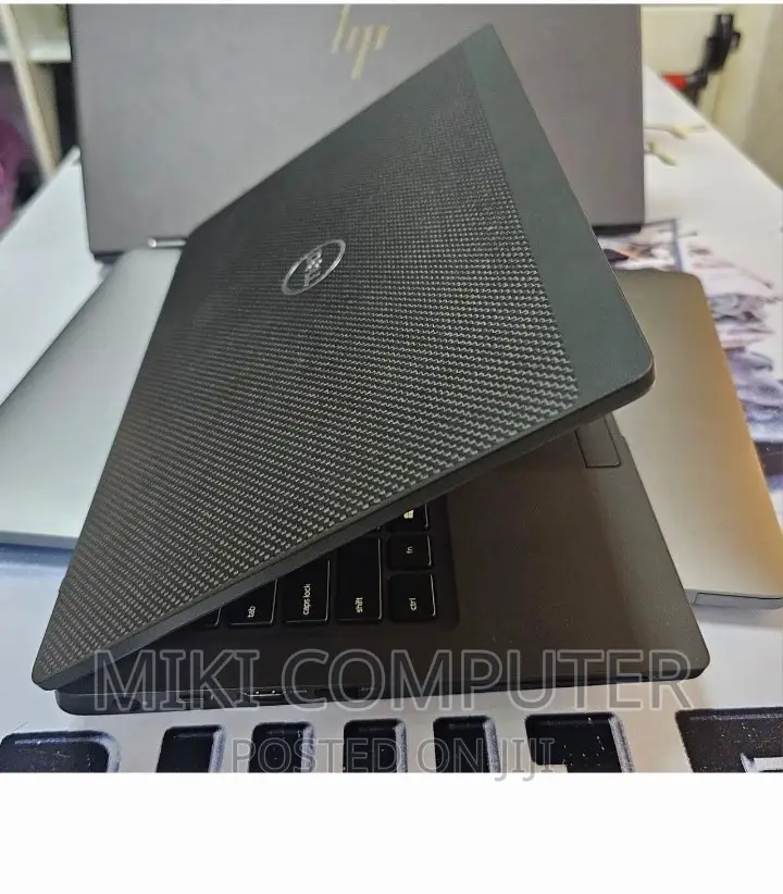 New Laptop Dell Latitude 7300 8GB Intel Core I5 SSD 256GB