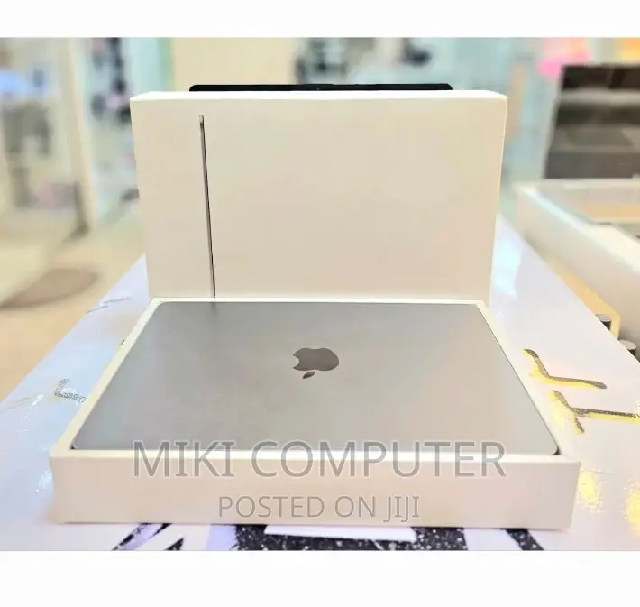 New Laptop Apple MacBook Air 2022 M2 8GB Intel SSD 256GB