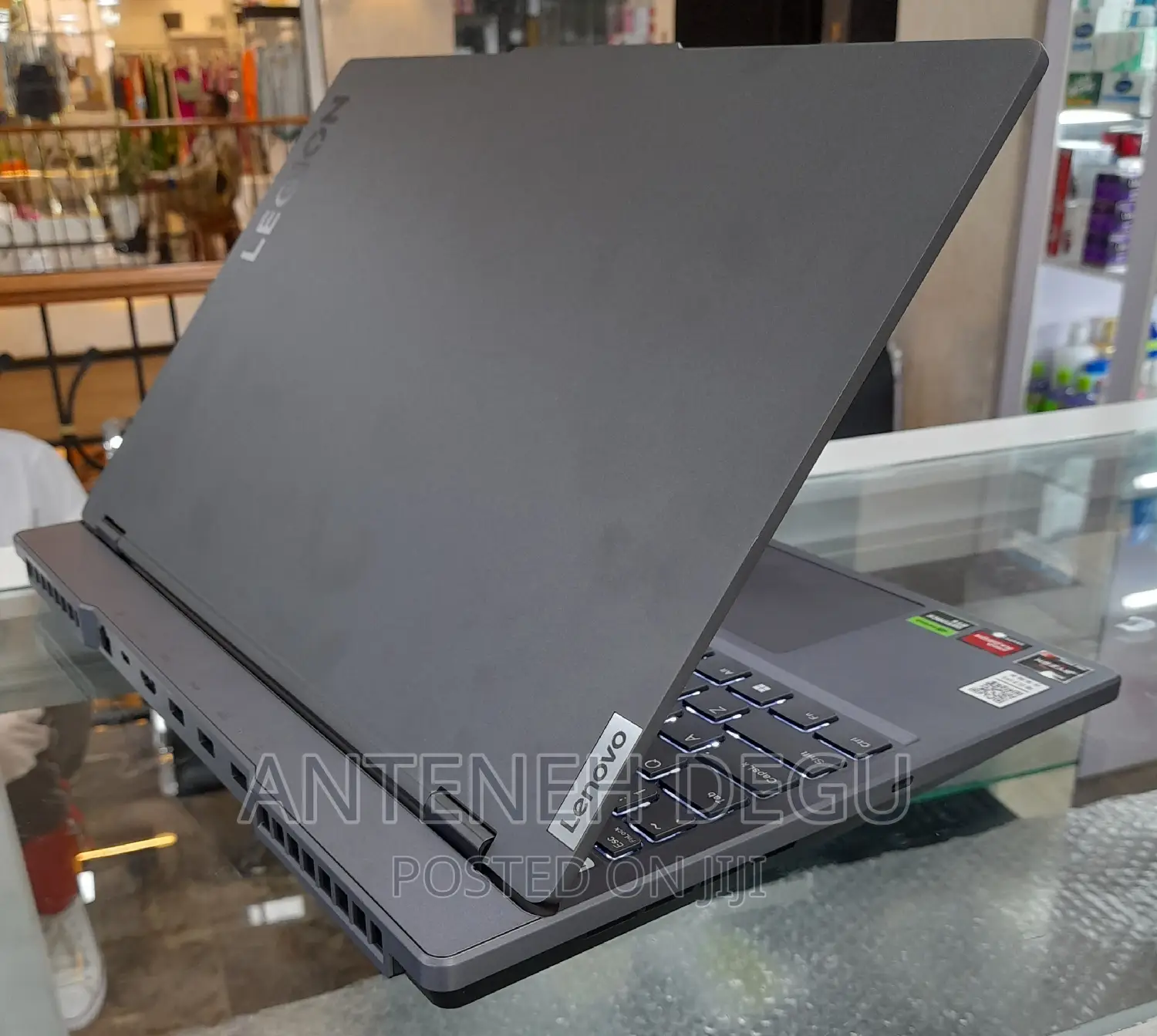 New Laptop Lenovo Legion 7 16GB AMD Ryzen 7 SSD 512GB