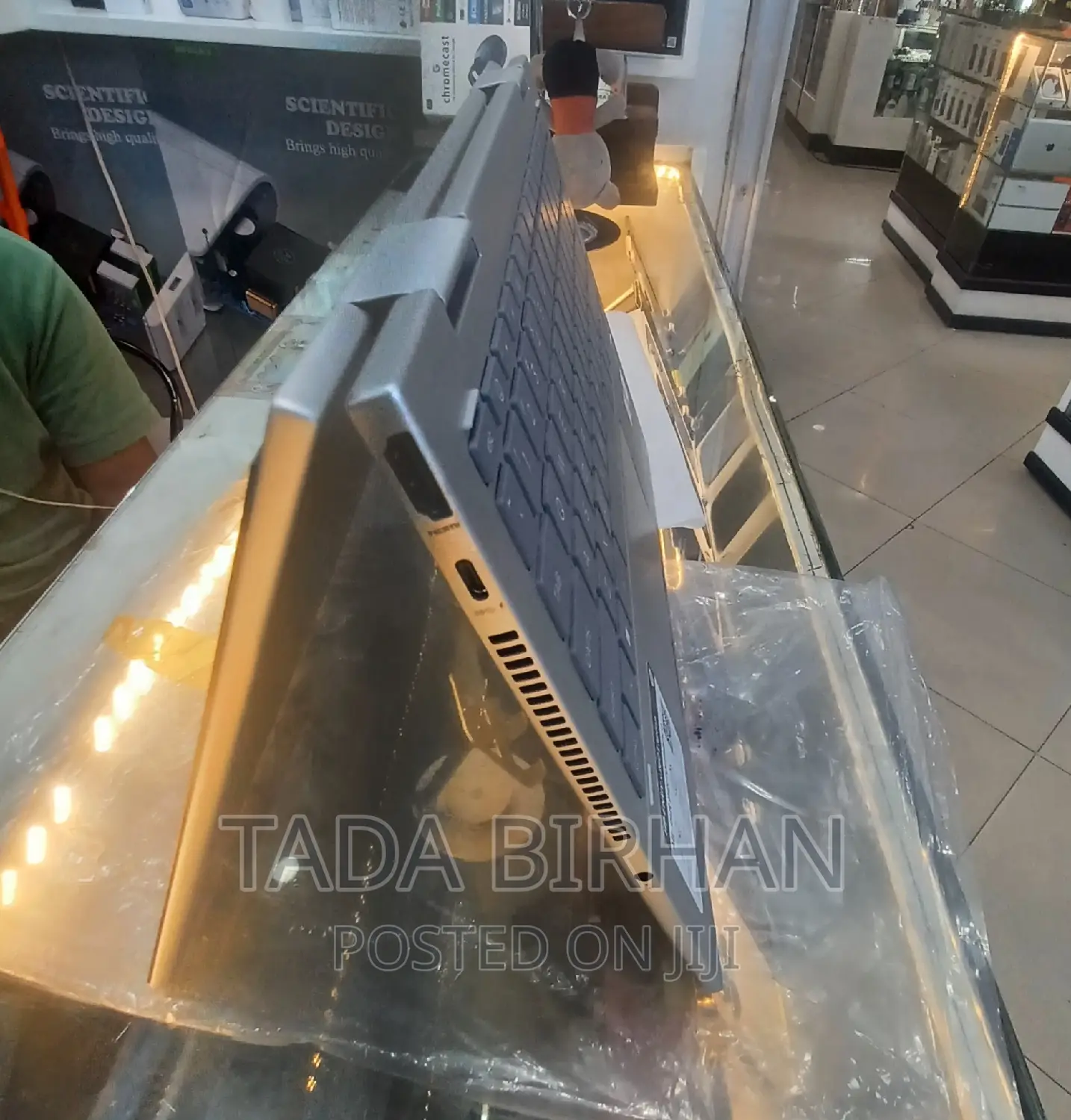 New Laptop HP Envy X360 16GB Intel Core I7 SSD 1T