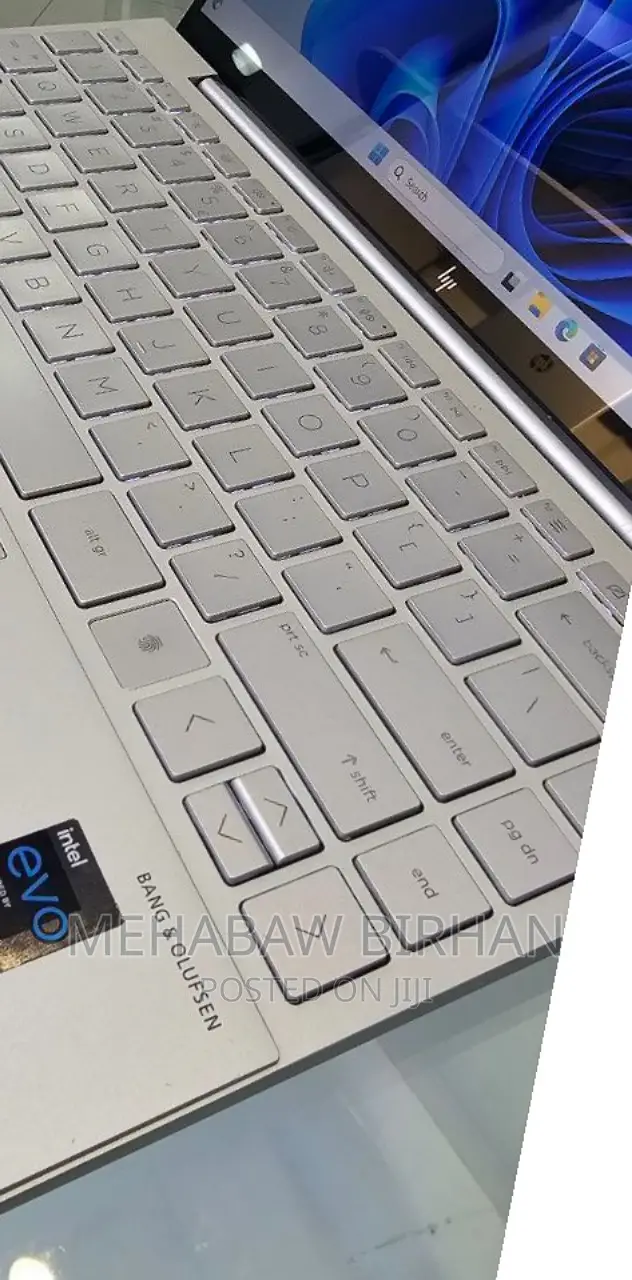 New Laptop HP Envy X360 8GB Intel Core I5 SSD 512GB