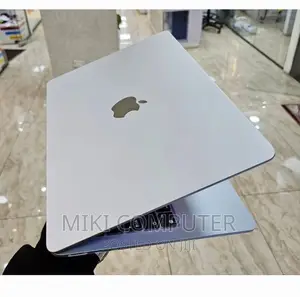 New Laptop Apple MacBook Air 2022 M2 8GB Intel SSD 256GB