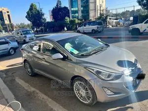 Hyundai Elantra 2014 Silver