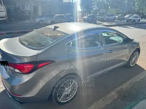 Hyundai Elantra 2014 Silver