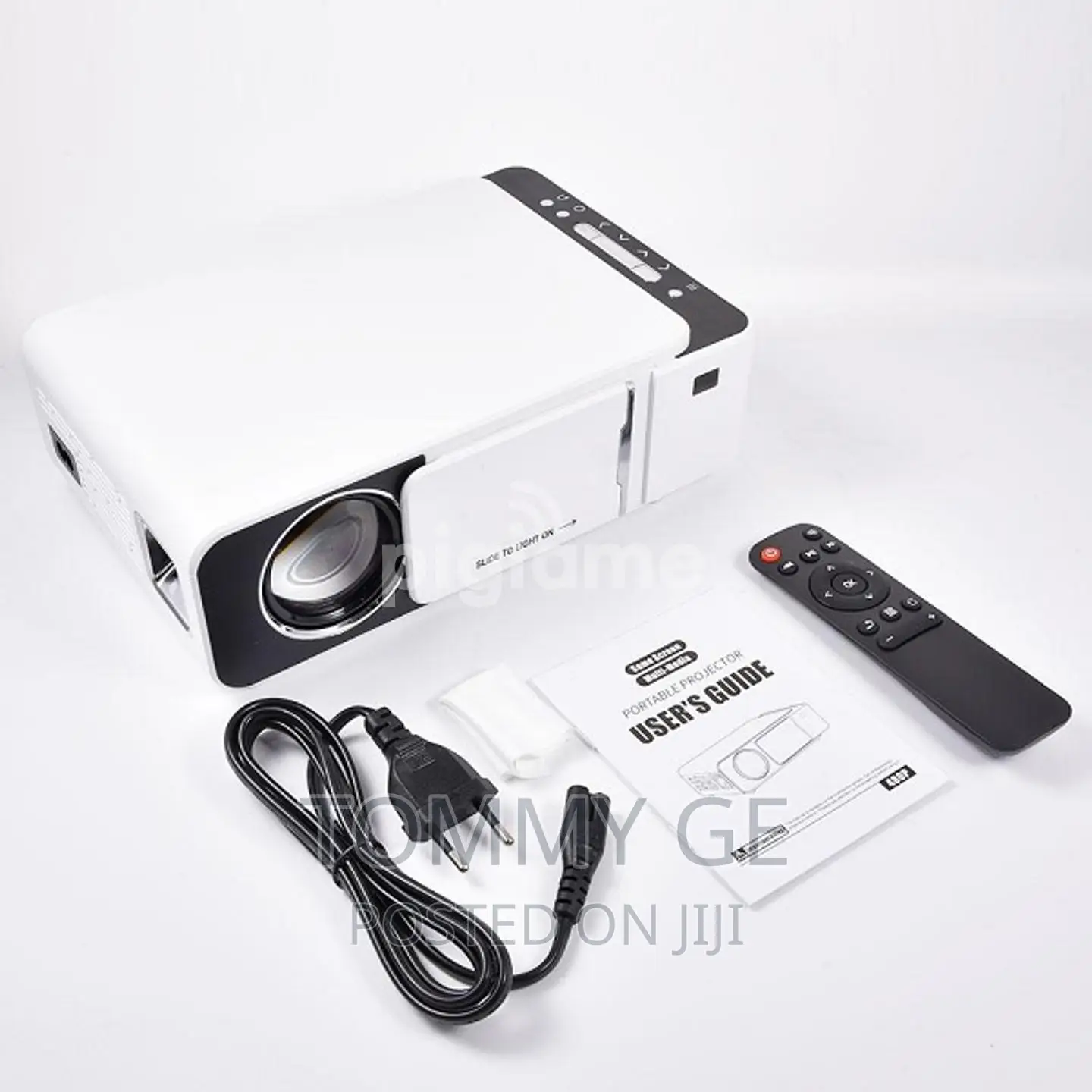 # በ T5 Projector እቤቱን እንደ ሴኔማ 150 Inches ከቤተሰቦቻችሁ ጋር