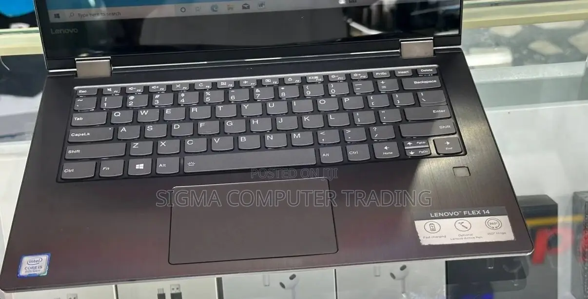New Laptop Lenovo IdeaPad Flex 14 8GB Intel Core I5 SSD 256GB