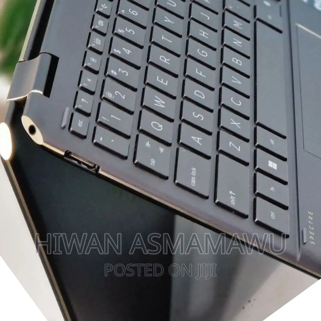 New Laptop HP Spectre 16GB Intel Core I7 SSD 512GB