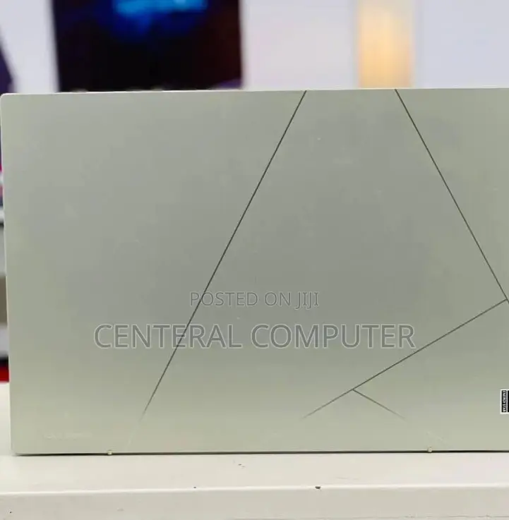 New Laptop HP ZBook 14u G4 16GB Intel Core I7 SSD 512GB