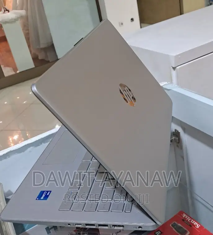 New Laptop HP Stream Notebook 16GB Intel Core I7 SSD 512GB