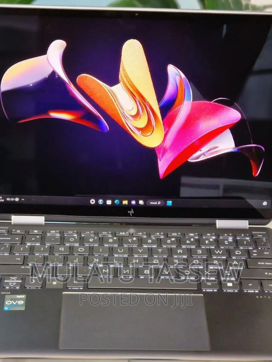 New Laptop HP Spectre X360 16GB Intel Core I7 SSD 512GB