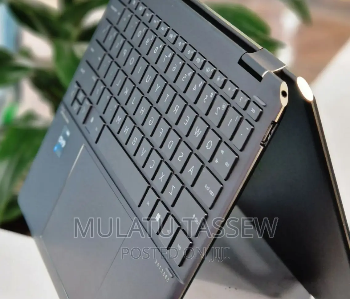 New Laptop HP Spectre X360 16GB Intel Core I7 SSD 512GB